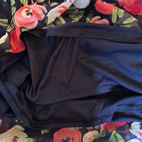 Lane Bryant Floral VNeck Tunic Top Women Sheer Lined Tassle Bulb Sleeve Sz 18 - Picture 7 of 8